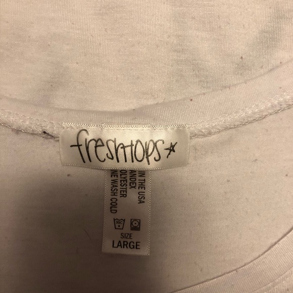 3 for $15 White Crop Top - Picture 3 of 3